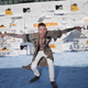 Illustration for article titled Lots of Leg and Lots of Dads at the MTV Movie Awards